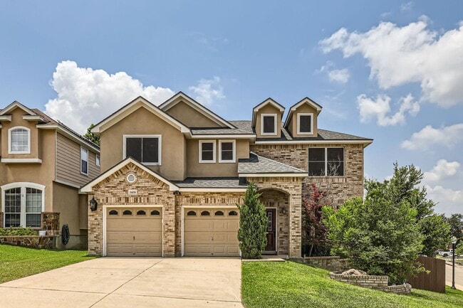Building Photo - Lookout Canyon Stunner Rental