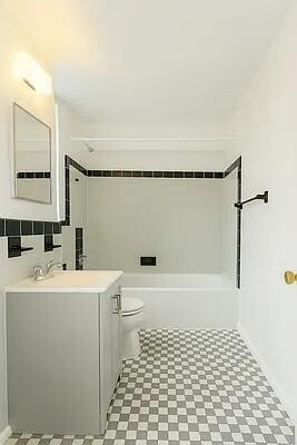 Photo - 200 W 20th St Unit 504