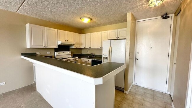 Photo - 411 Hobron Ln Condo Unit #612