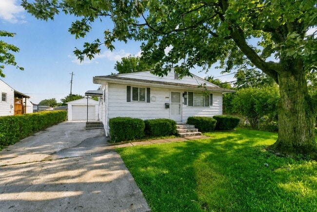 Building Photo - 2956 Valleyview Dr