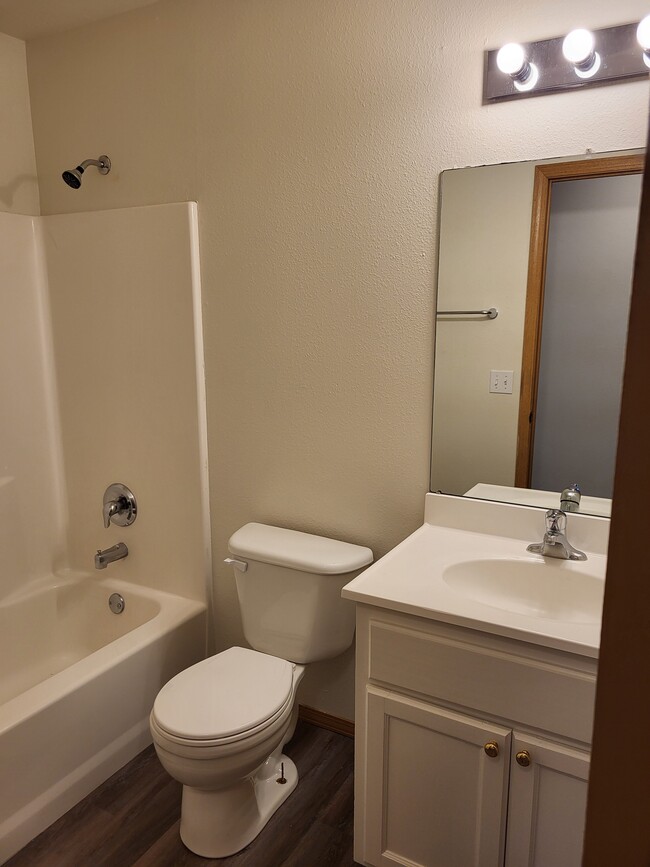 Photo - 2138 N Howard Ave