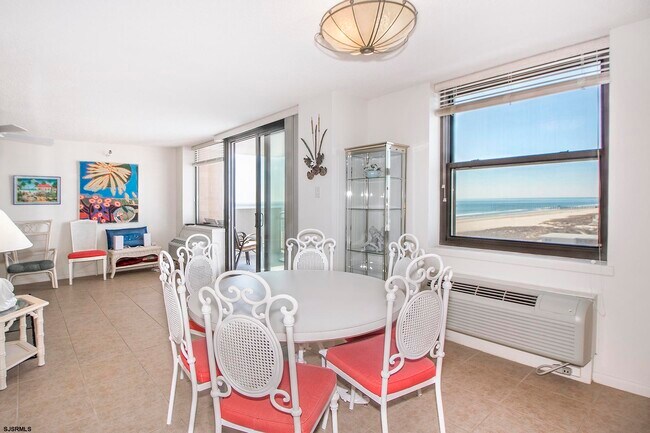 Photo - 5200 Boardwalk Unit 10A