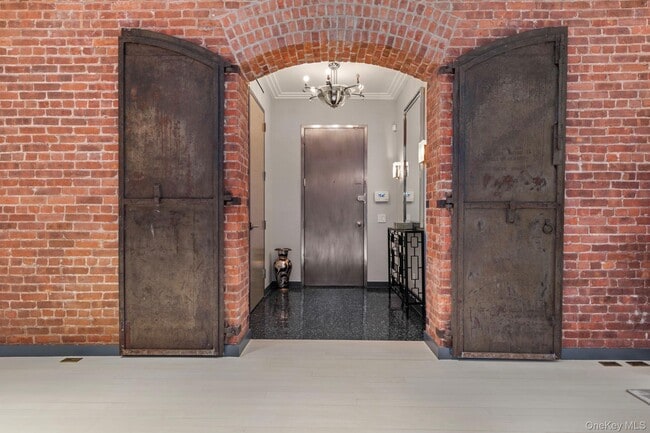 Building Photo - 500 Greenwich St Unit 401