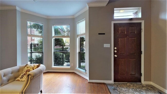 Photo - 2104 Gillette St