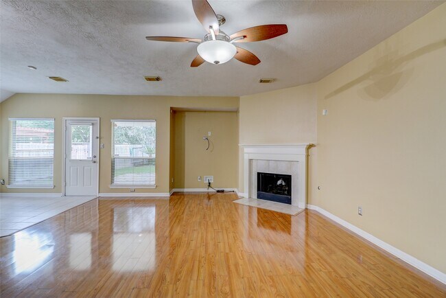 Photo - 3323 Pioneer Bend Ln