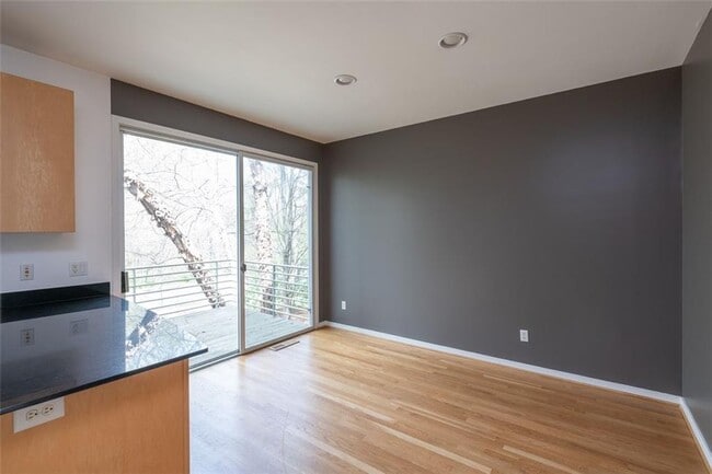 Photo - 2463 Field Way