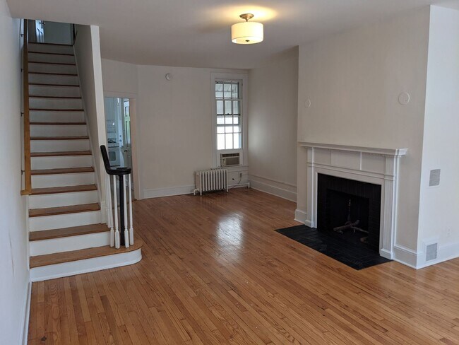 Photo - 1223 33rd St NW Unidad O