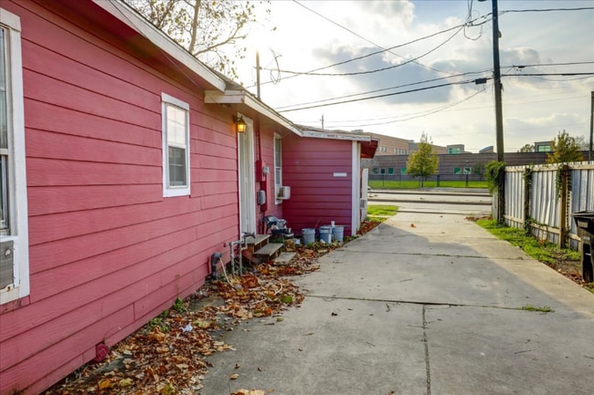 Photo - 2512 Altoona St