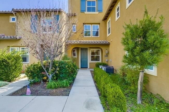 Photo - Stunning 3-bed, 3.5 bath, tri-level condo w 2-car garage in Gianni Community