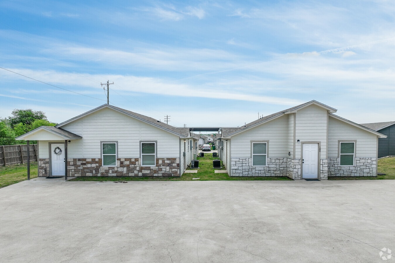 Entrance - Cresson Pods Rentals