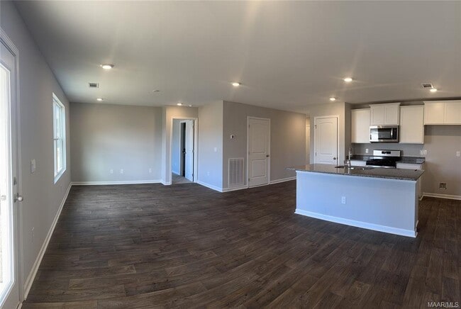 Photo - 6006 Singleton Ct