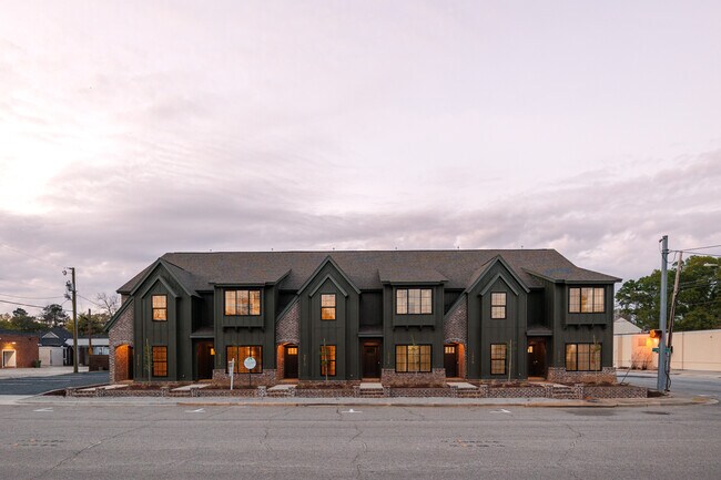 Photo - 501 W Cheves St