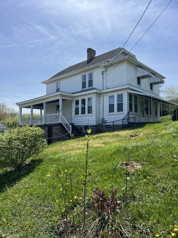 Building Photo - 209 Winfield Ave Rental