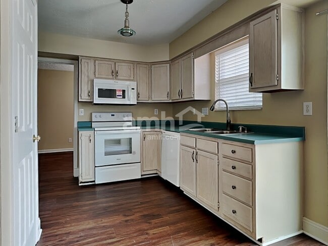 Photo - 2843 Presidential Dr