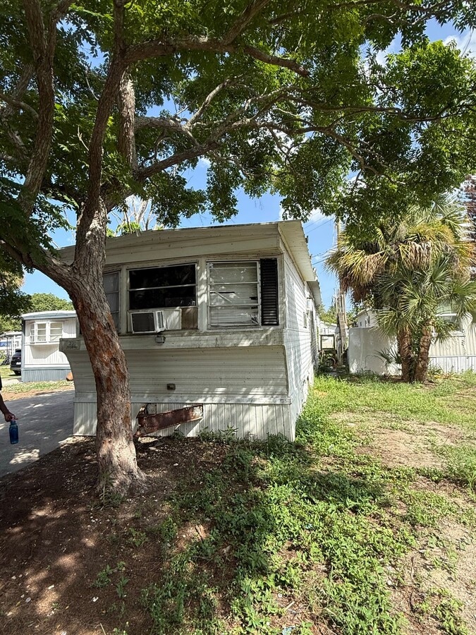 Photo - 920 Boardwalk Ln