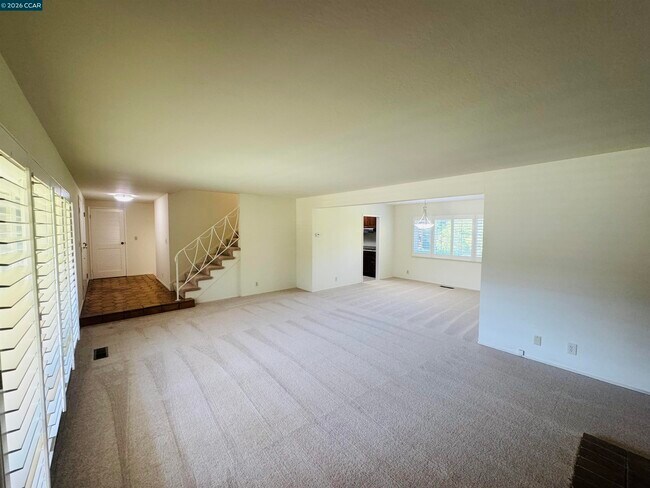 Photo - 103 Castle Rock Rd