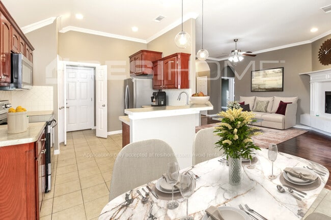 Photo - 130 Price Cir