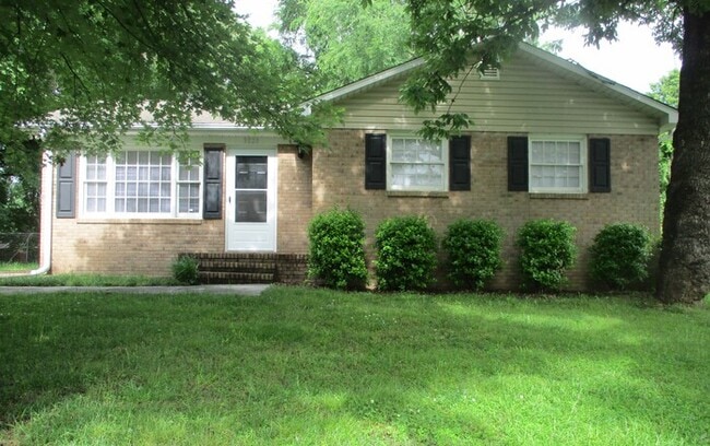 Photo - 9828 Starwood Dr