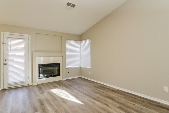Photo - 1864 Praline Cir