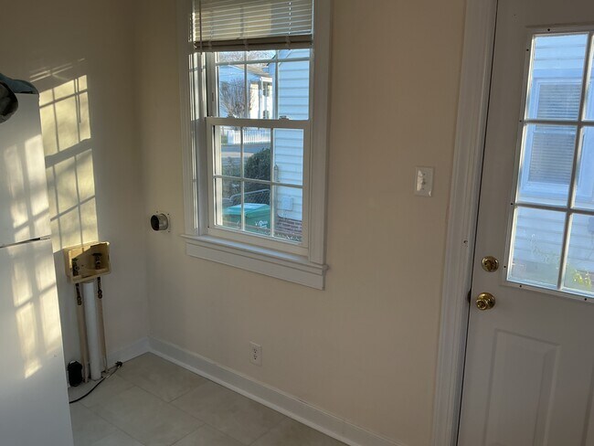 Photo - 5316 Smith Ave