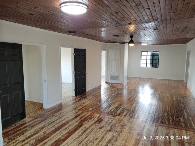 Photo - 4 Bedroom Historic Residential Unit Near Downtown Pensacola