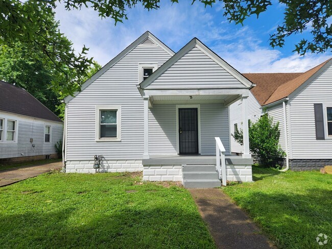 Building Photo - Charming 4 Bedroom by Churchill Downs Rental