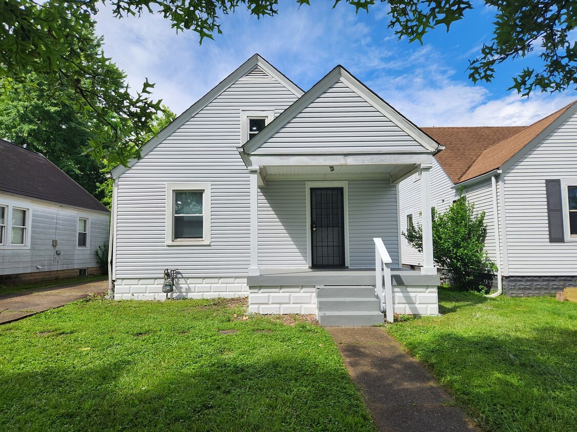 Charming 4 Bedroom by Churchill Downs - Charming 4 Bedroom by Churchill Downs