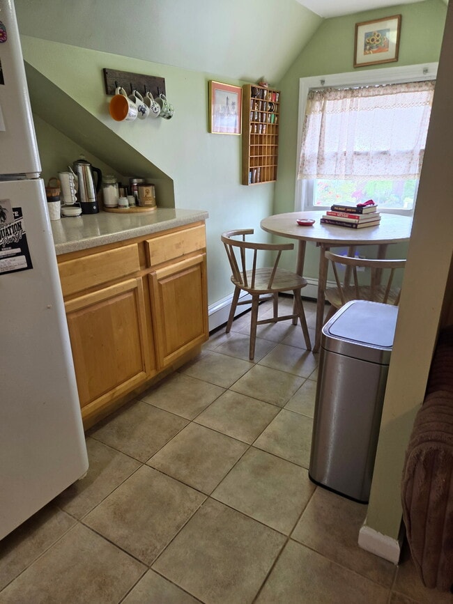 Photo - Saint Pauls Avenue, Cliffside Park, NJ 07010 - 1 BR 1 BA multi-family home Unit 2
