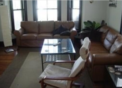 Building Photo - 5 Barstow St Unit 1