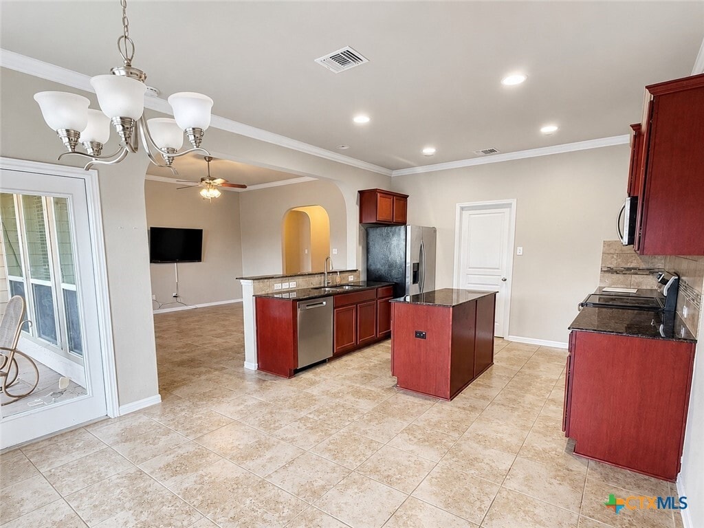 Photo - 187 Chering Dr