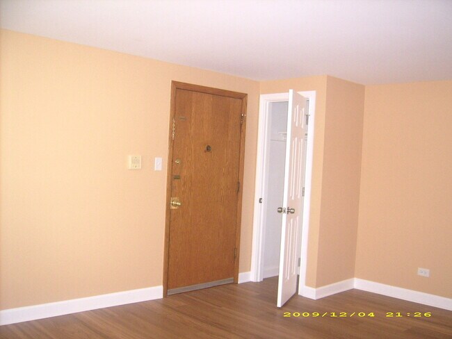 Photo - 7019 W Irving Park Rd Unit 2