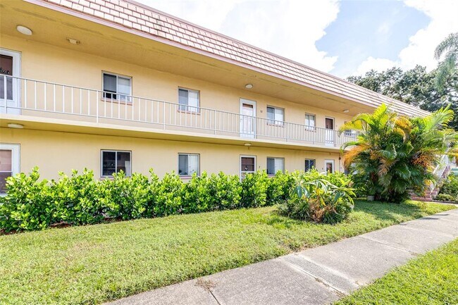 Photo - 2003 Greenbriar Blvd Unit 16