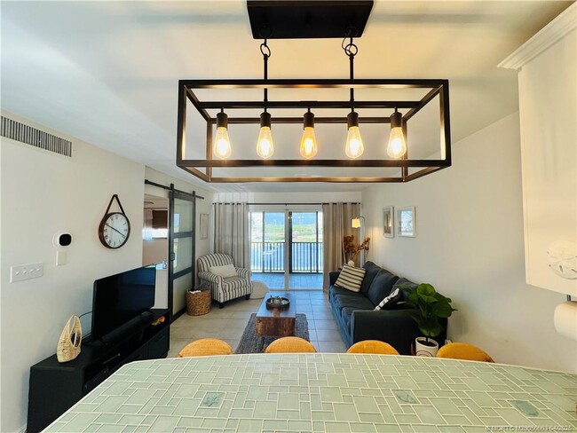 Building Photo - 2400 S Ocean Dr Unit V328