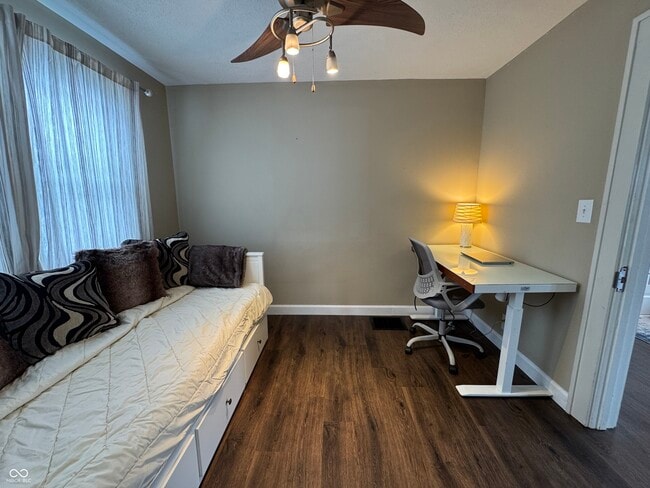 Photo - 6186 Evanston Ave