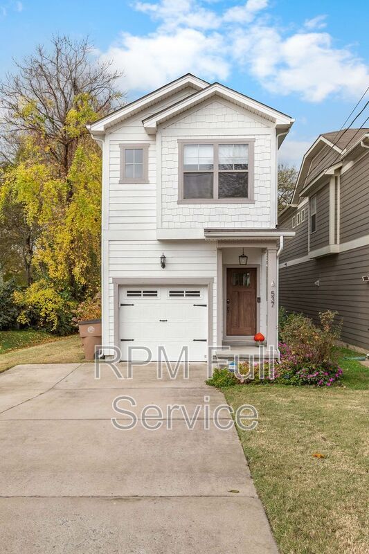 Photo - 537 Eastboro Dr House