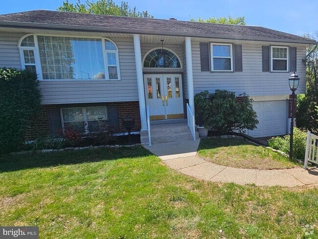 Building Photo - 2495 Weir Rd Rental