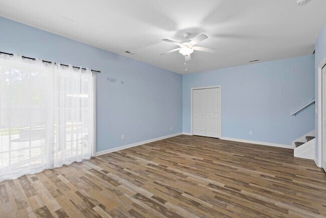 Photo - 123A James Ave