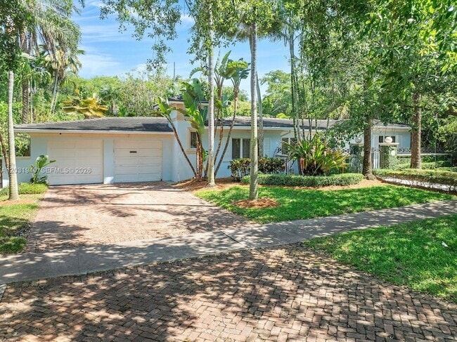 Photo - 1037 Alfonso Ave