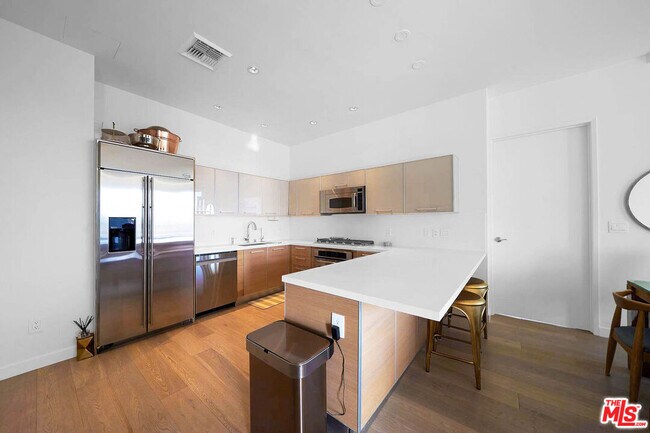 Photo - 801S S Grand Ave Unidad 1207 Rental