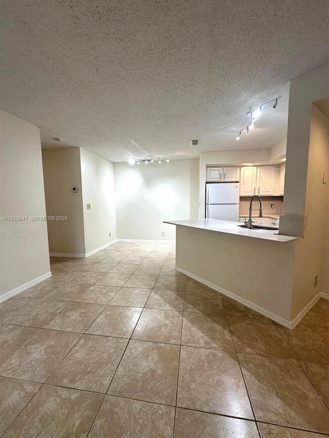 Photo - 3420 Pinewalk Dr N Unit 713