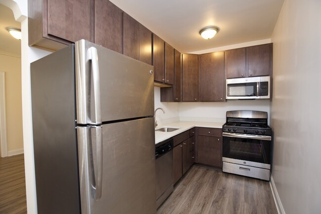 Photo - 2936 W Palmer St Unit 802