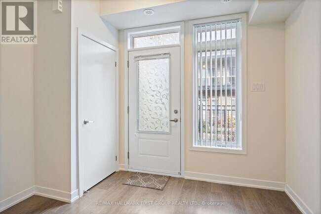 Photo - 60 Orchid Pl Dr