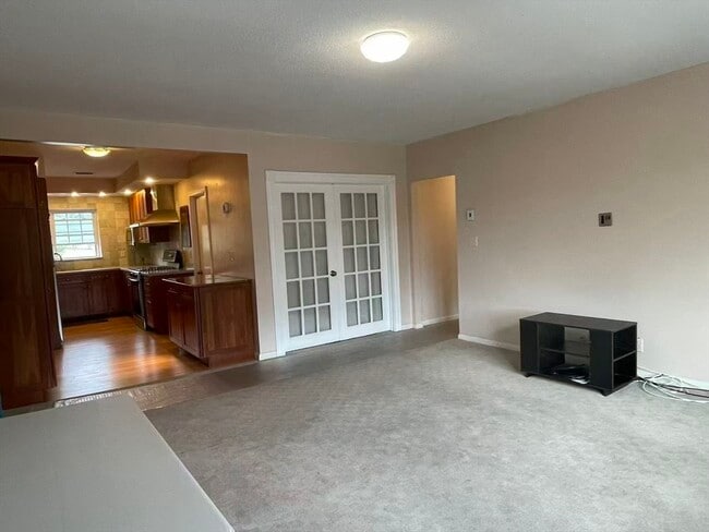 Photo - 30 Lake Shore Ct Unit 4