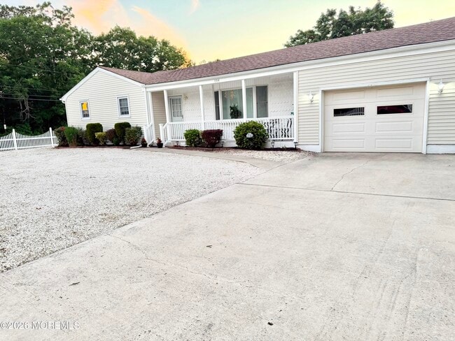 Building Photo - 104 Nautilus Dr