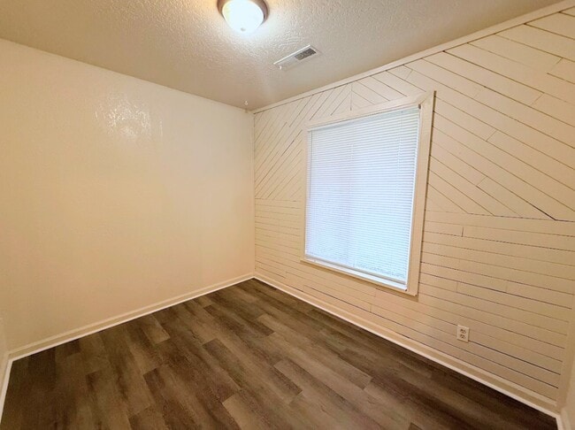 Photo - 2559 Ballantyne Dr