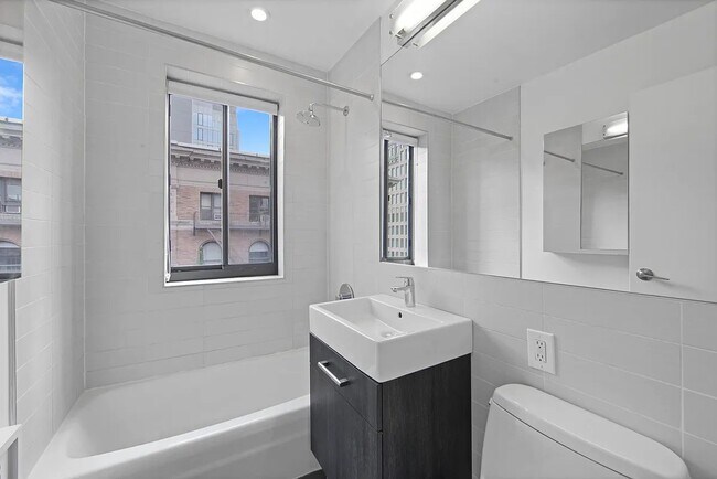 Photo - 101 W 15th St Unit 525