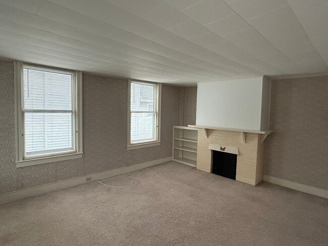 Photo - 530 E Main St
