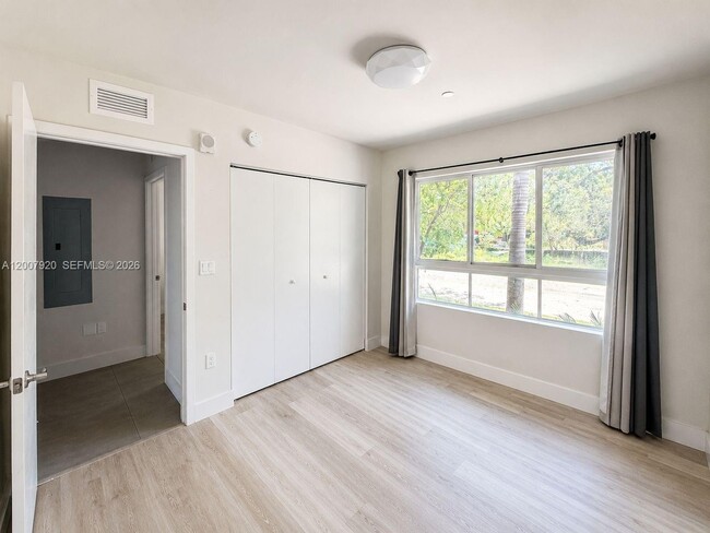 Photo - 2505 NE 193rd St Unit 4112