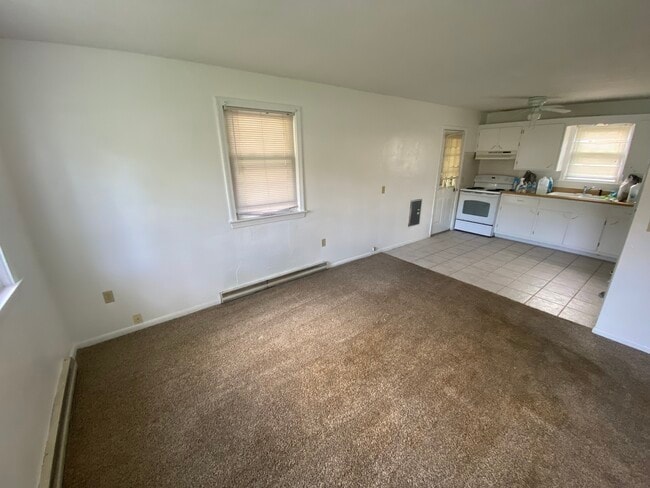 Photo - 248 Tuscarawas St SW