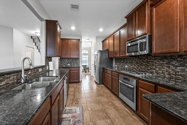 Photo - 20254 Fossil Valley Ln